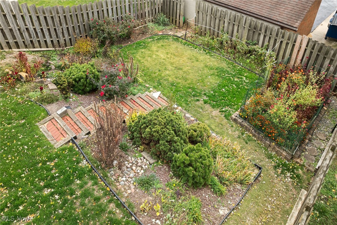 78 E Brookside Avenue