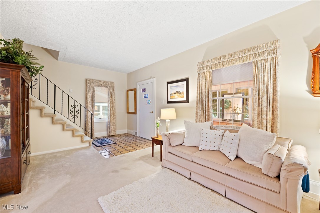 78 E Brookside Avenue