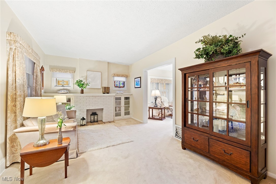 78 E Brookside Avenue