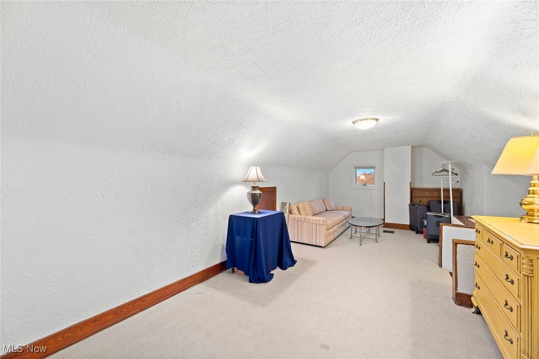 78 E Brookside Avenue