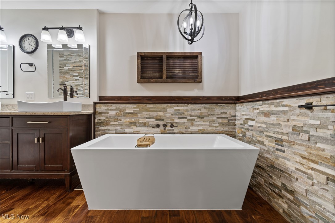 3675 Country Club Drive