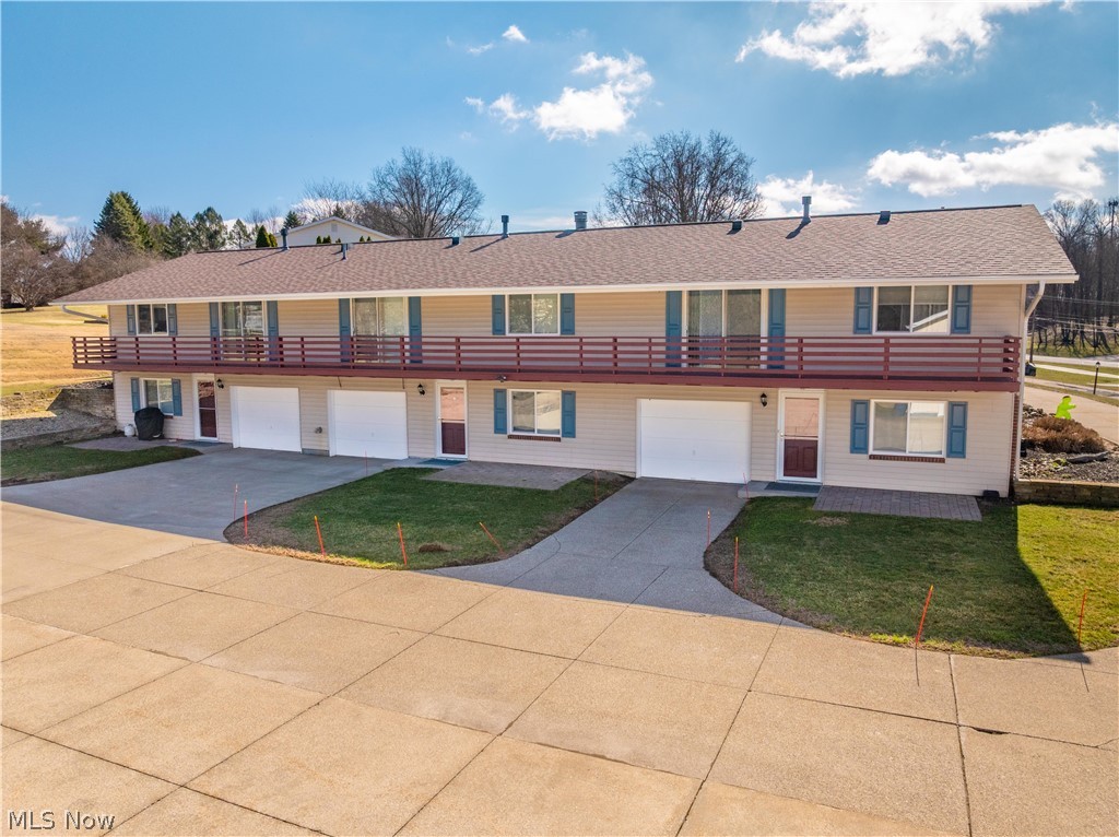 4522-4526 Camelot Circle