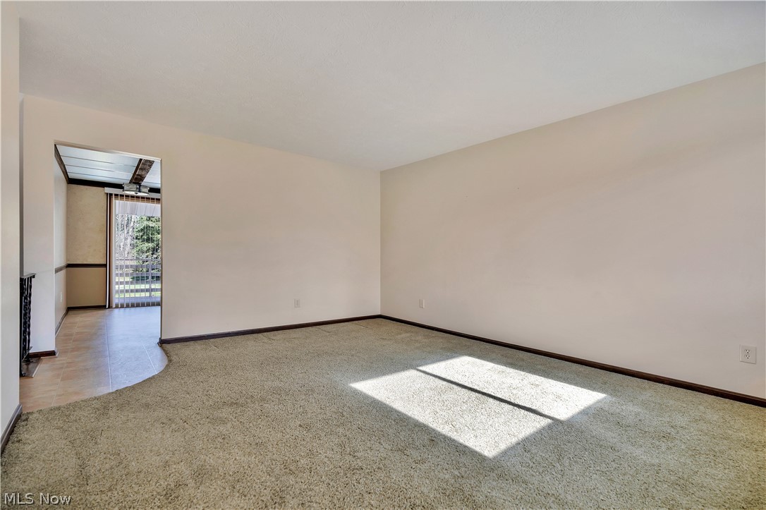 4522-4526 Camelot Circle