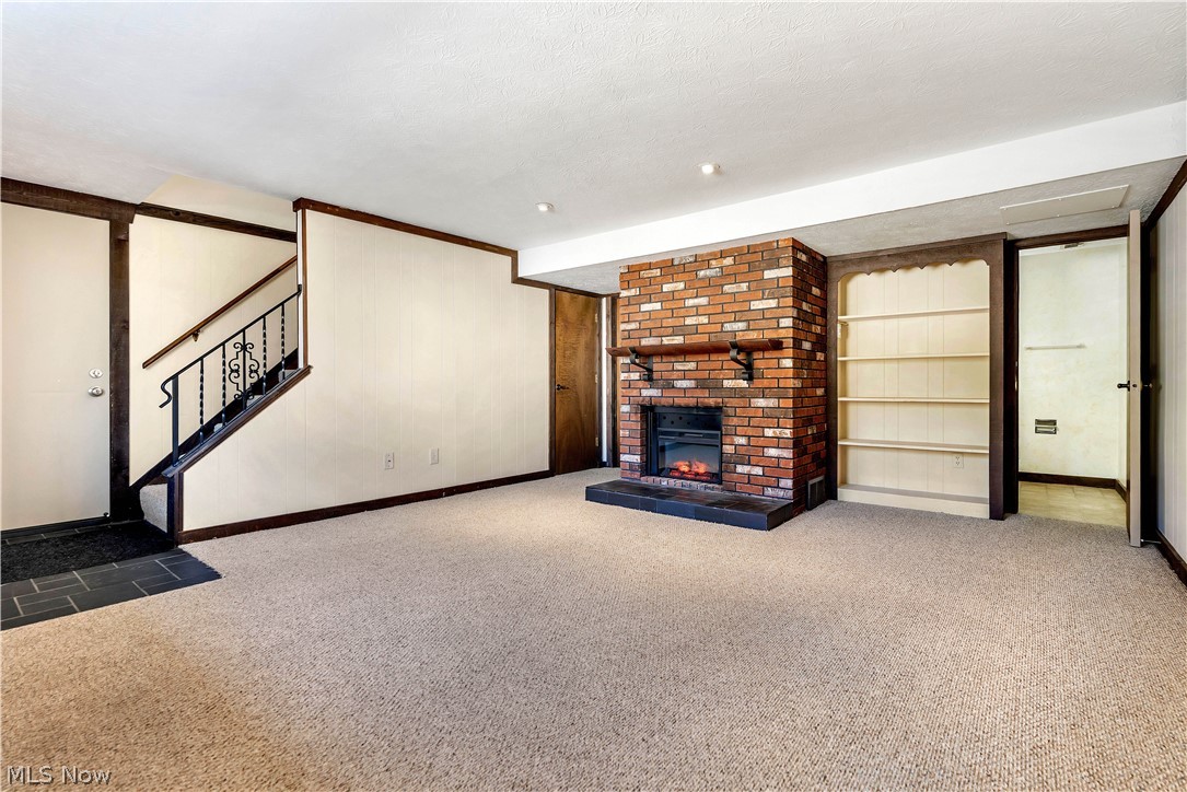 4522-4526 Camelot Circle