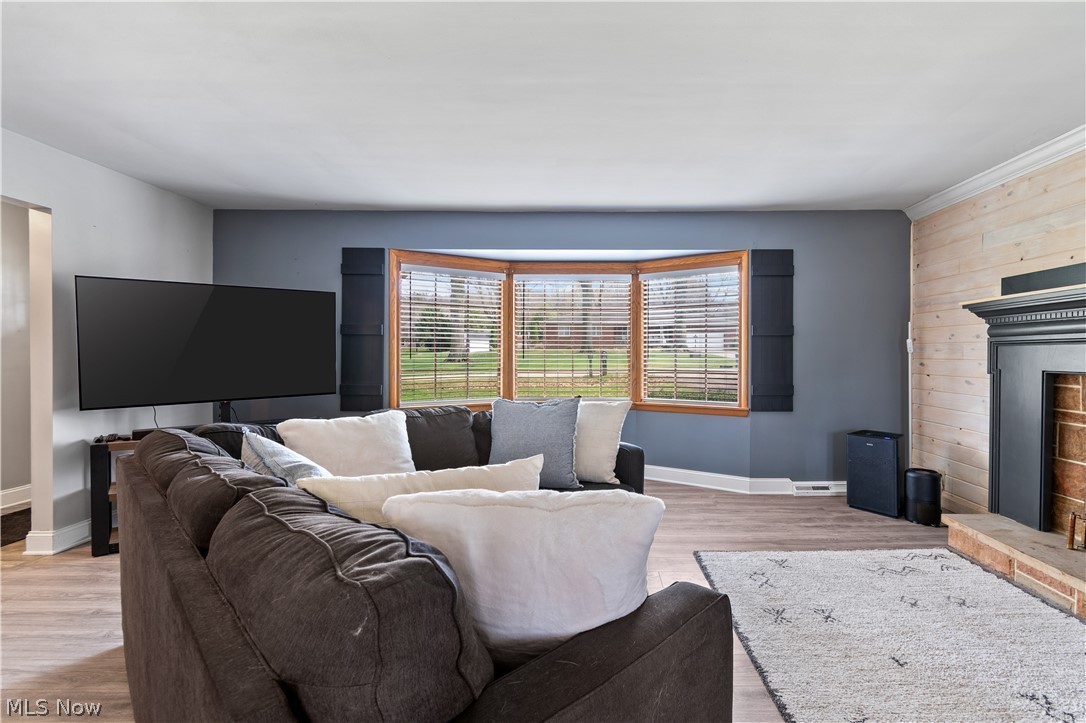 4742 Cherimoya Avenue