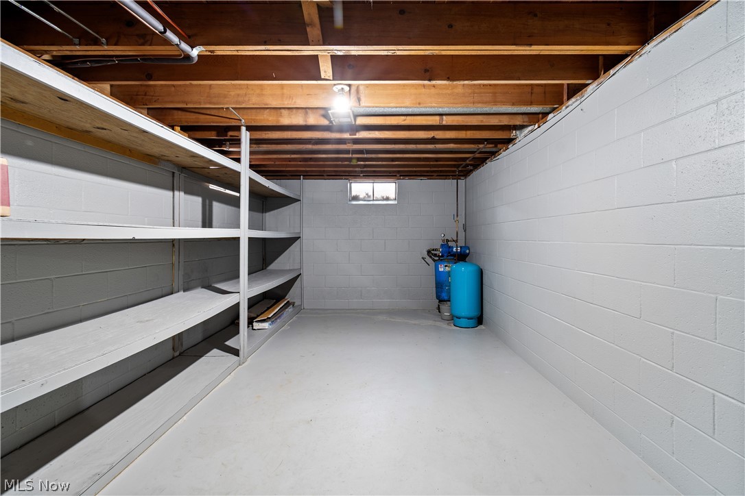 4742 Cherimoya Avenue