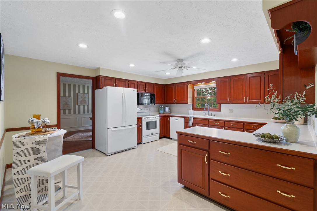 1300 7th Street NE