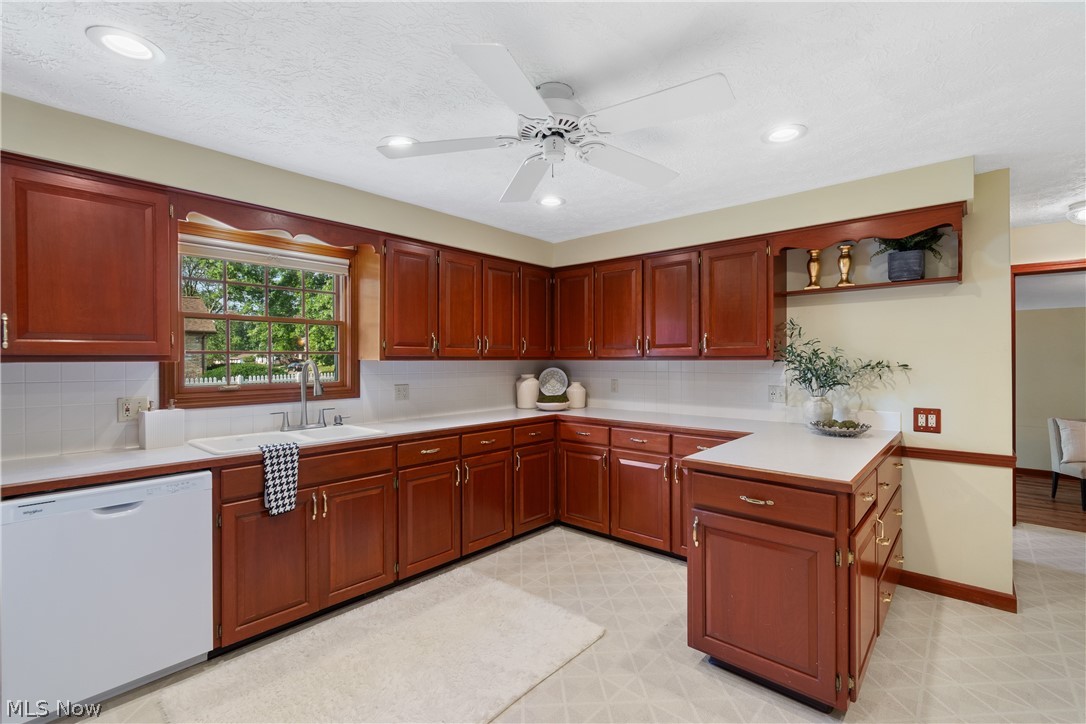 1300 7th Street NE