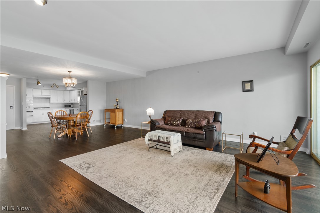 275 N Portage Path 6C