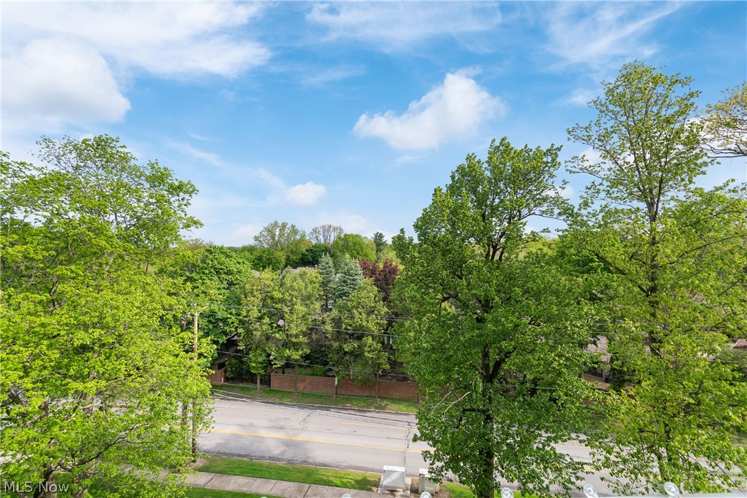 275 N Portage Path 6C
