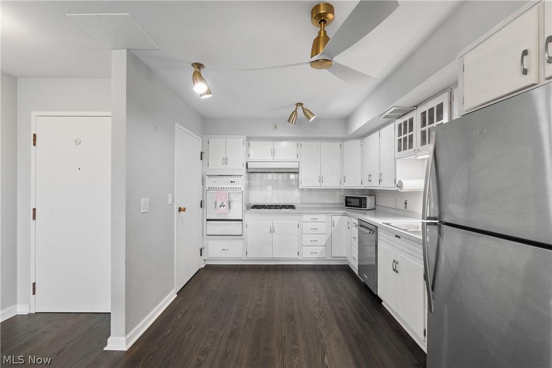 275 N Portage Path 6C