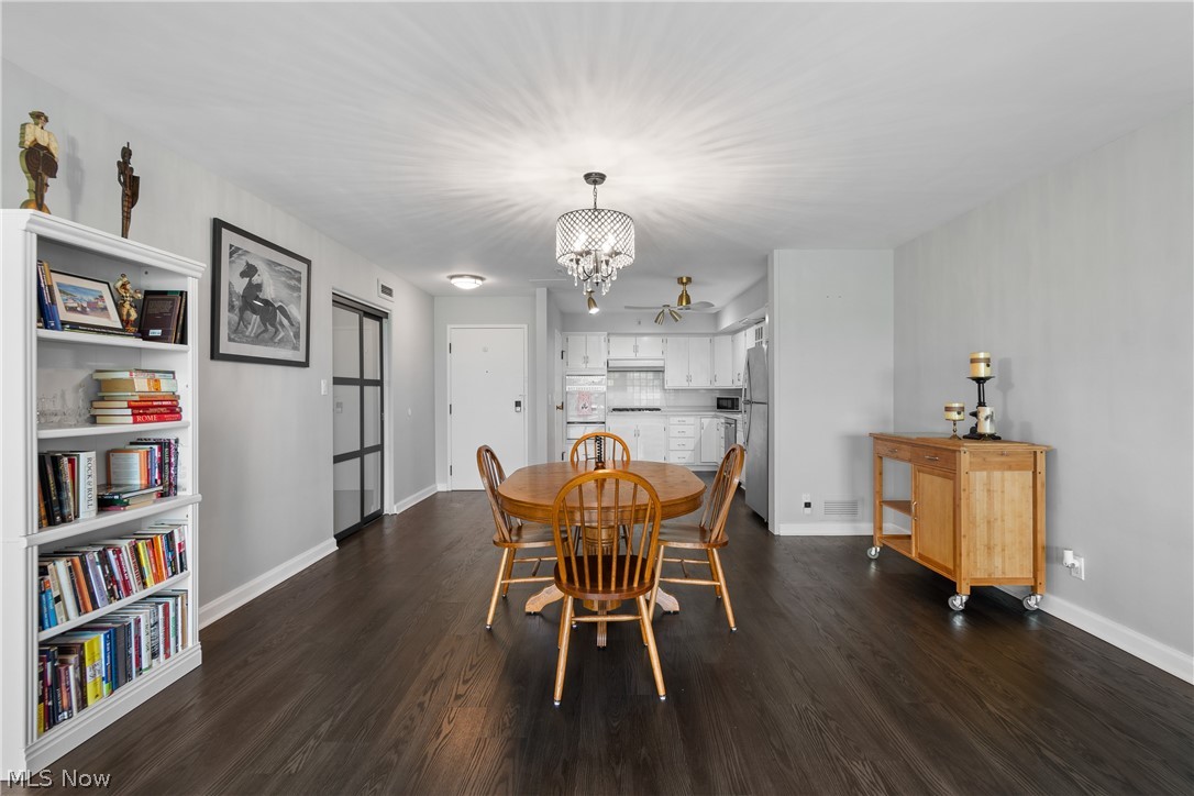 275 N Portage Path 6C