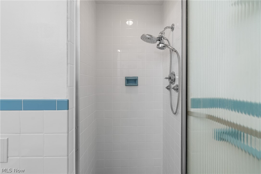 275 N Portage Path 6C