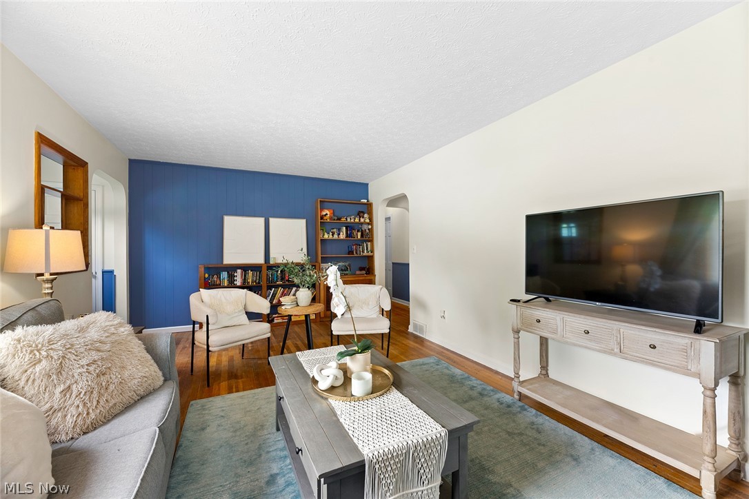 3668 Elm Road
