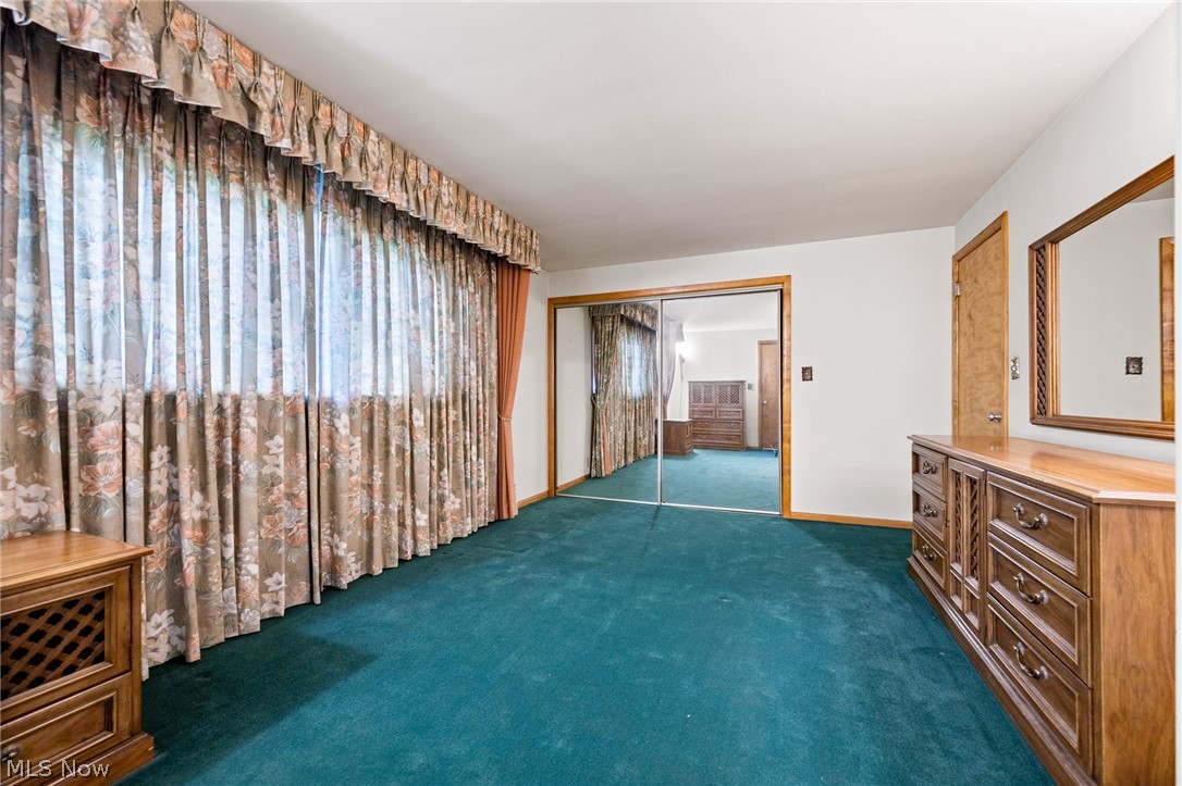 806 E Warner Road