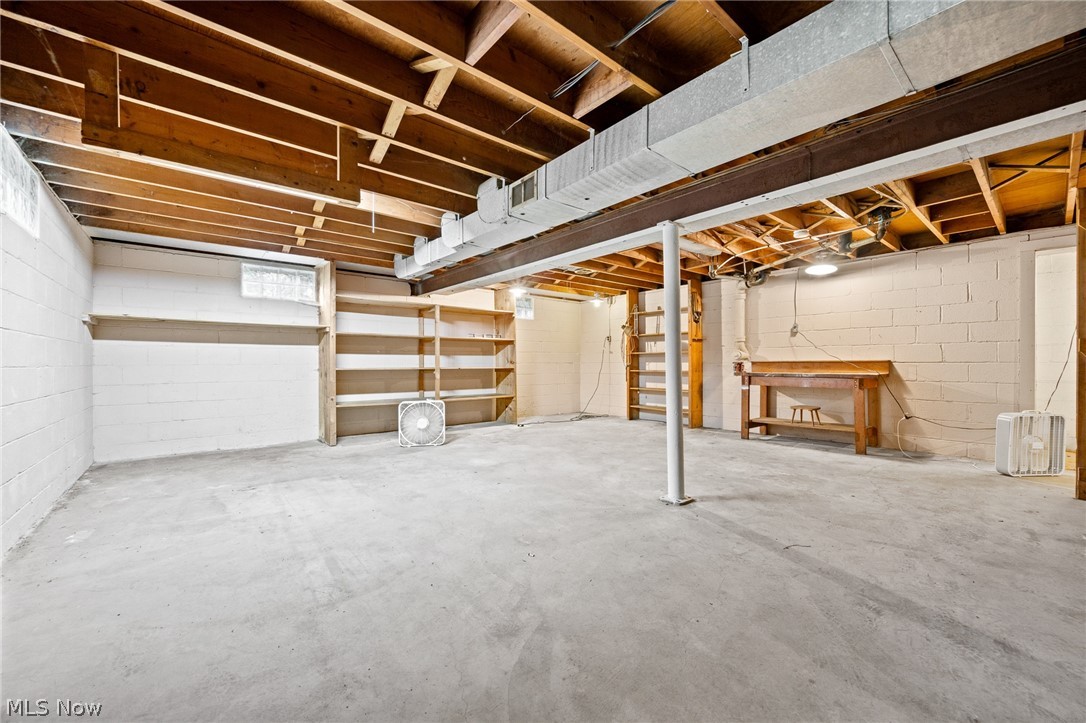 806 E Warner Road