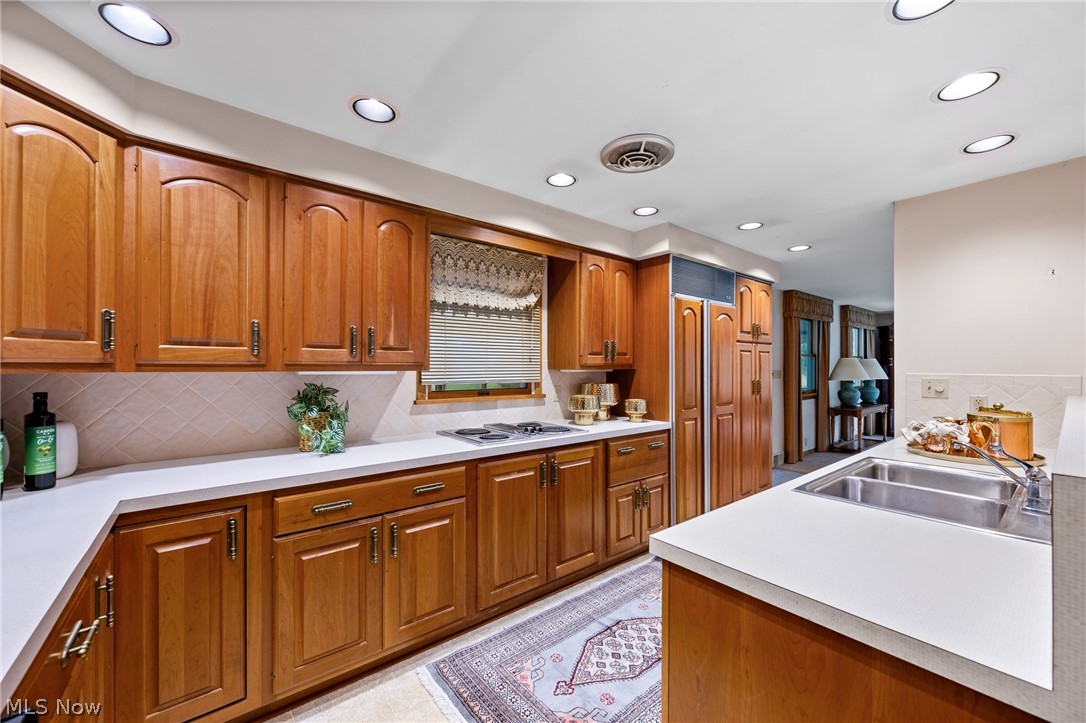 806 E Warner Road