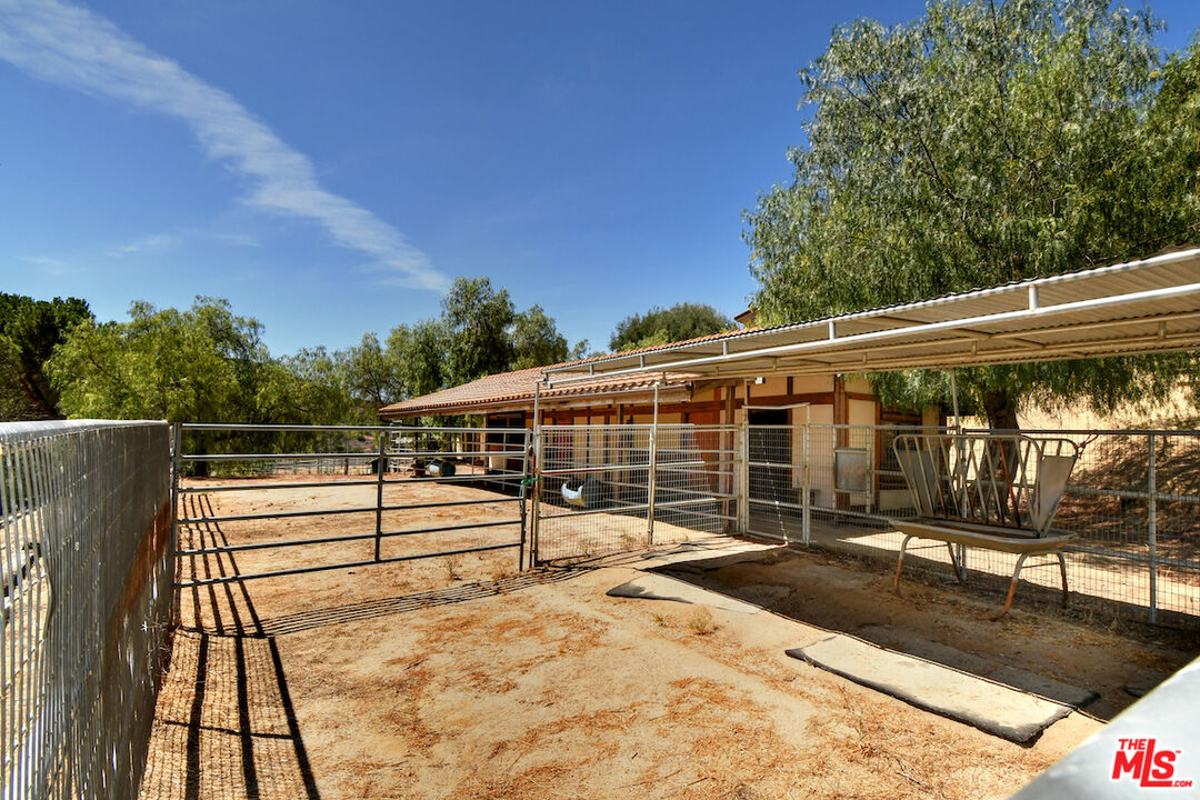 24926 Jim Bridger Rd