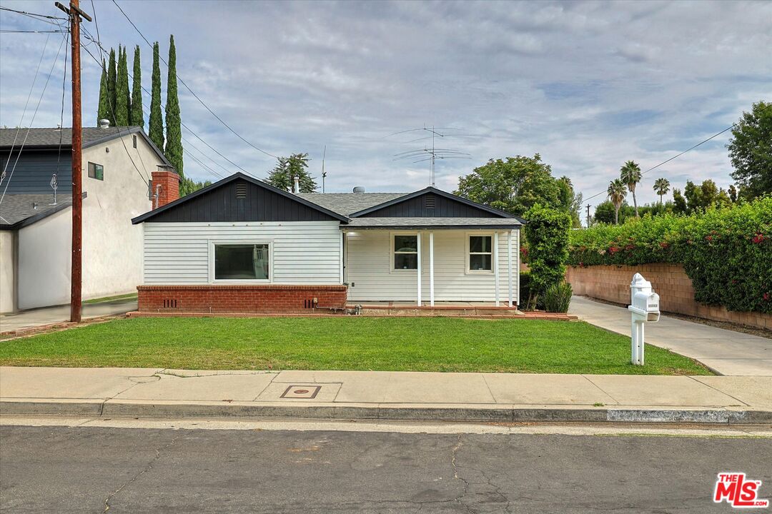 22717 Hatteras St