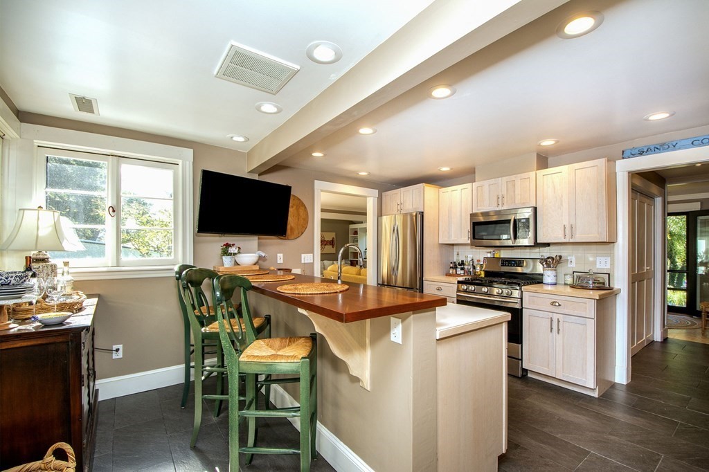 27 Clay Spring Road