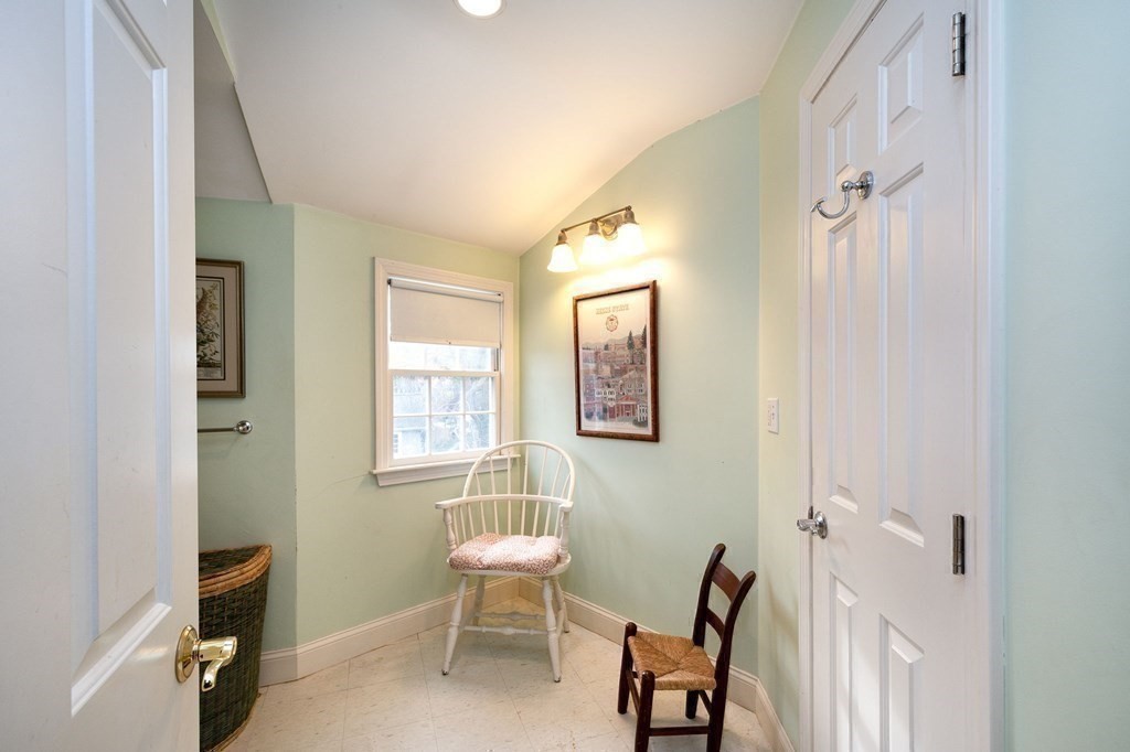 39 Creelman Dr