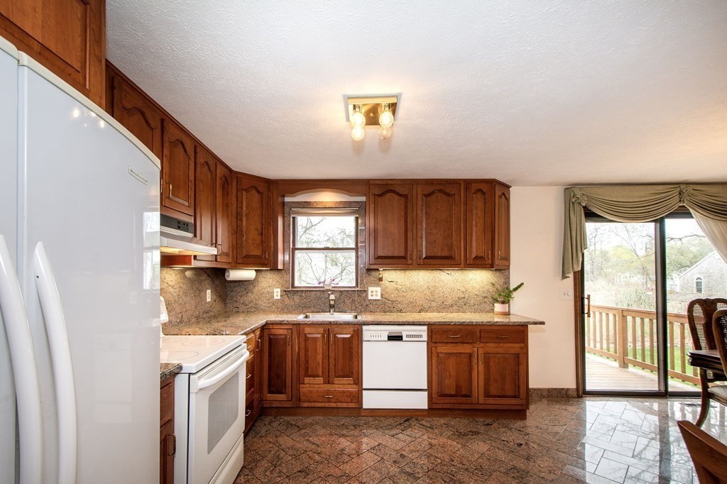 31 Winding Way