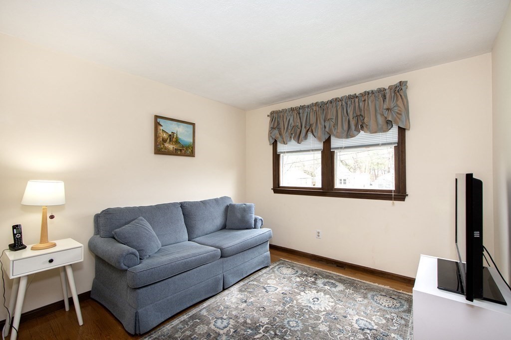 31 Winding Way