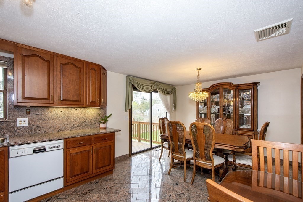 31 Winding Way