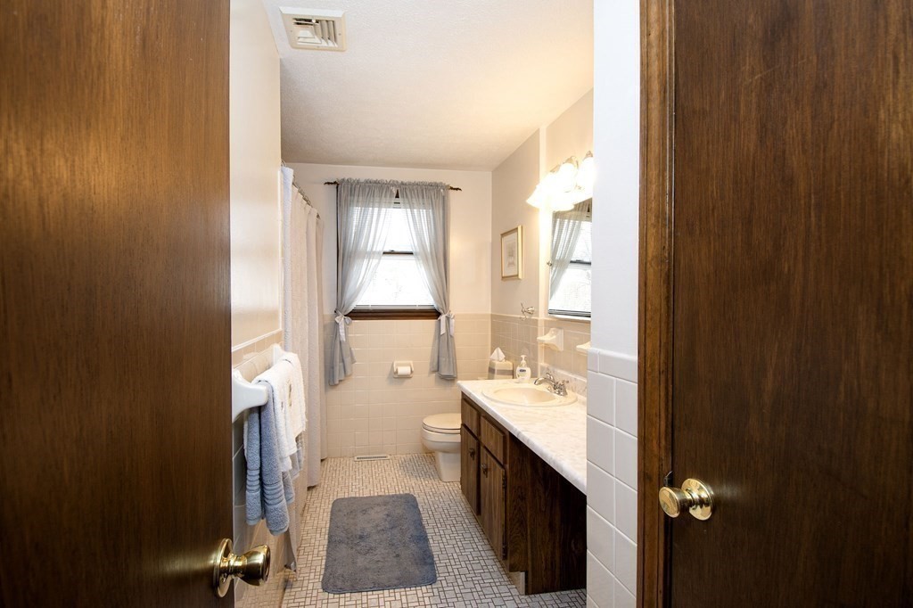 31 Winding Way