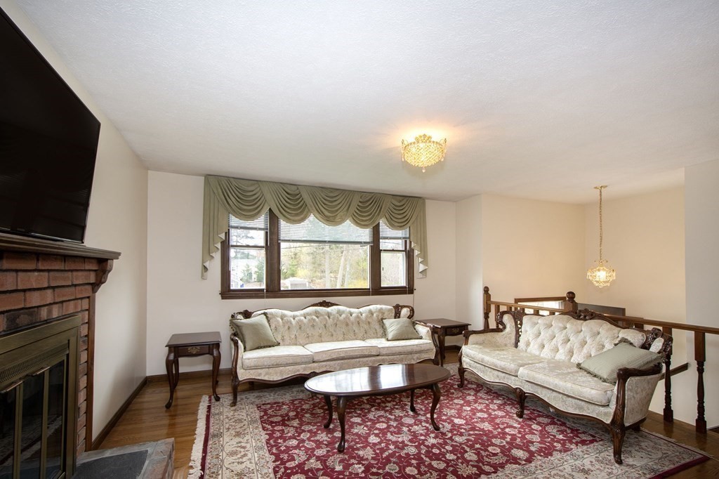 31 Winding Way