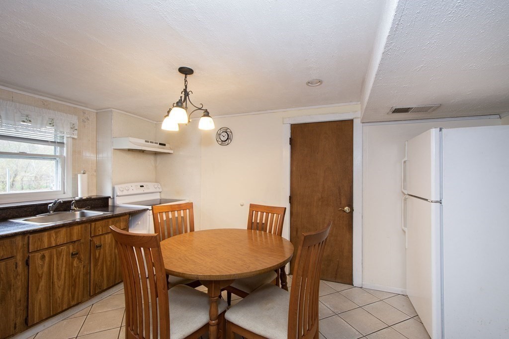31 Winding Way