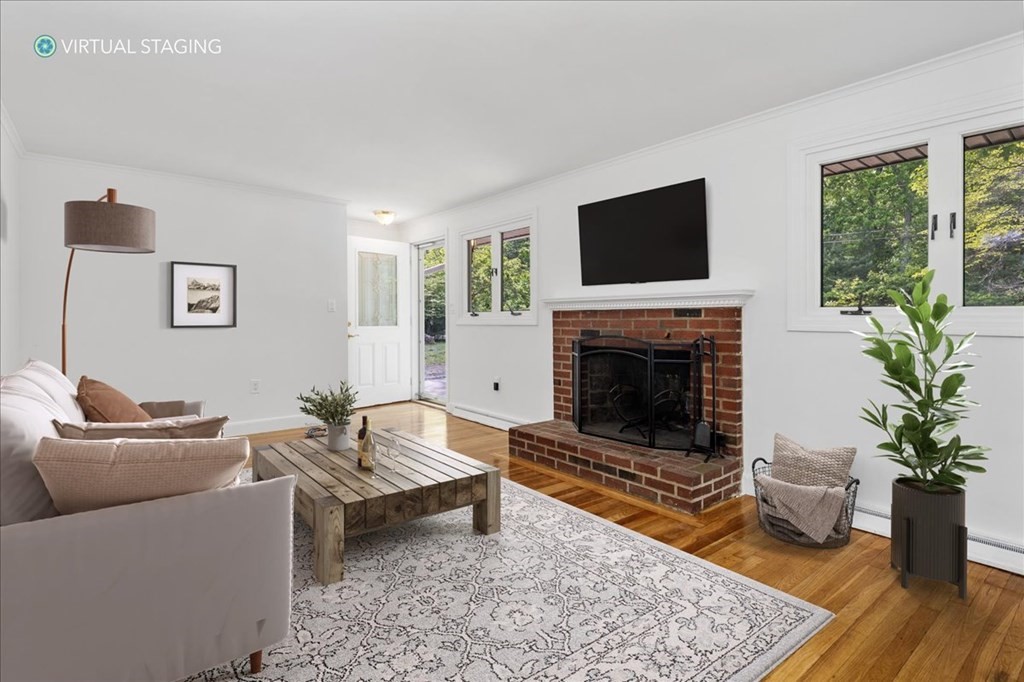 440 Thicket St.