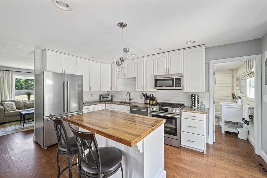 14 Chandler Dr