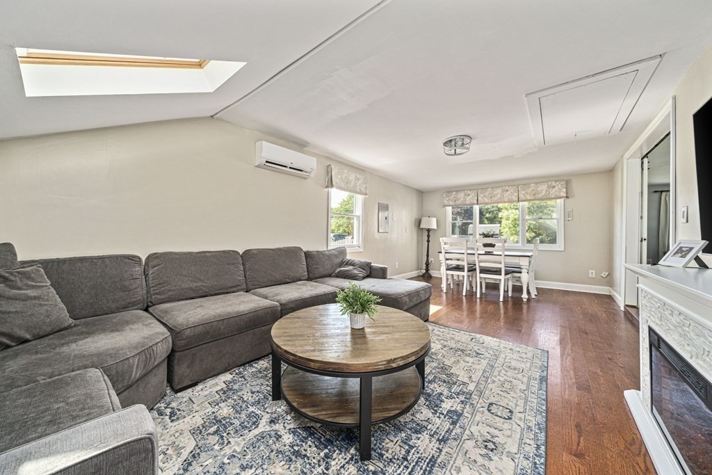 14 Chandler Dr