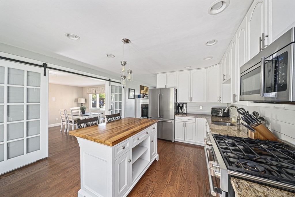 14 Chandler Dr