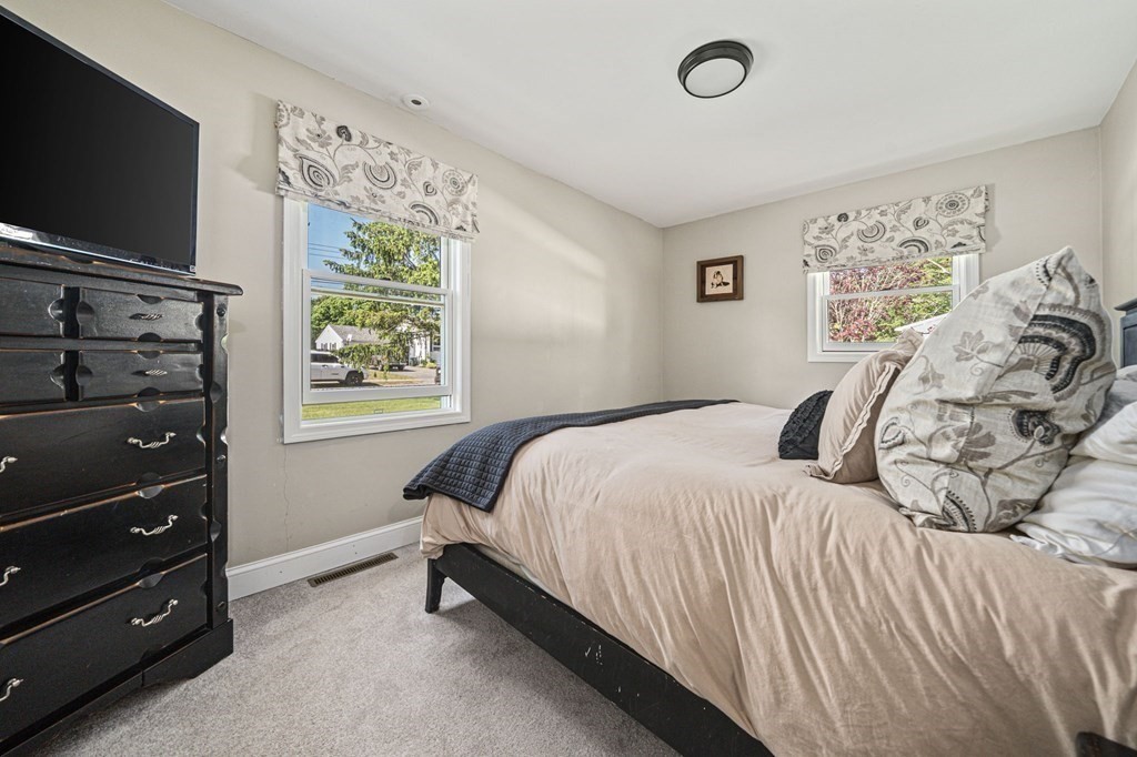 14 Chandler Dr