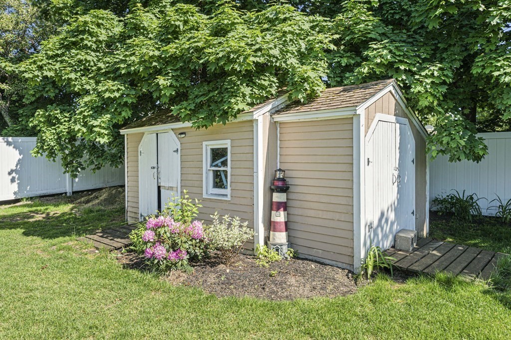 14 Chandler Dr