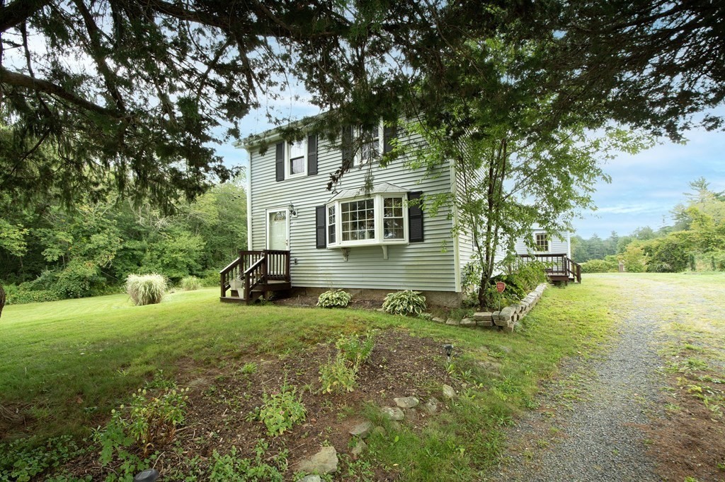 48 Crescent St