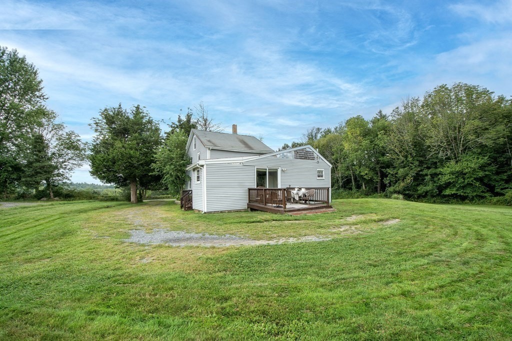 48 Crescent St