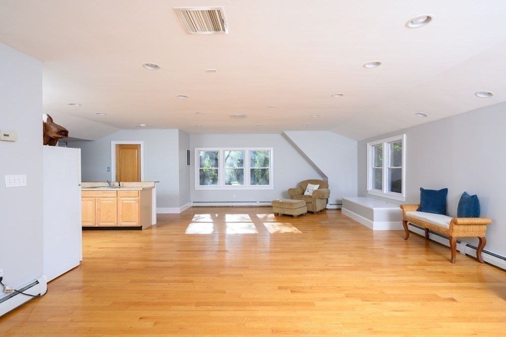 447 Beechwood St