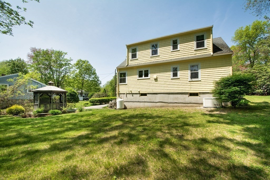 26 Bayberry Ln