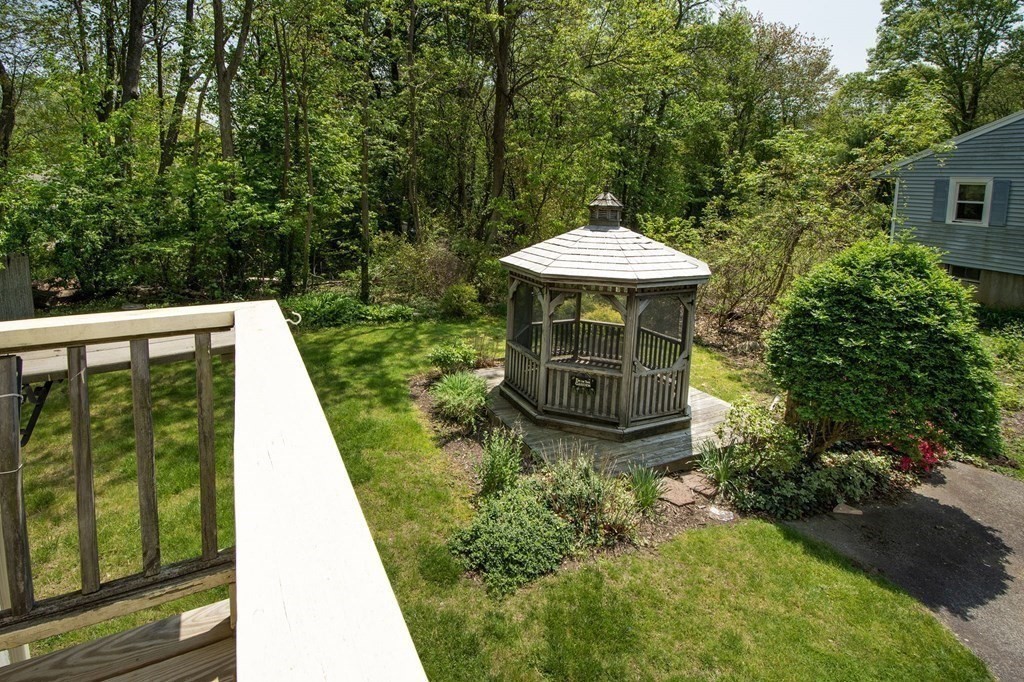26 Bayberry Ln