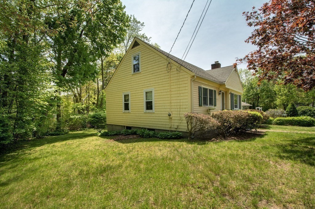 26 Bayberry Ln