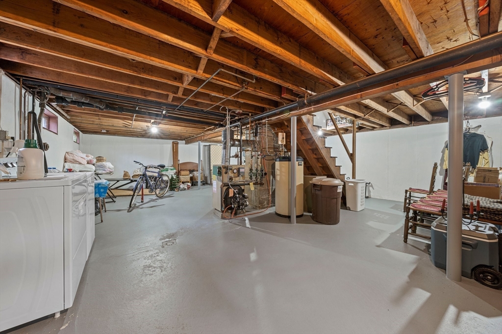 105 Forest St