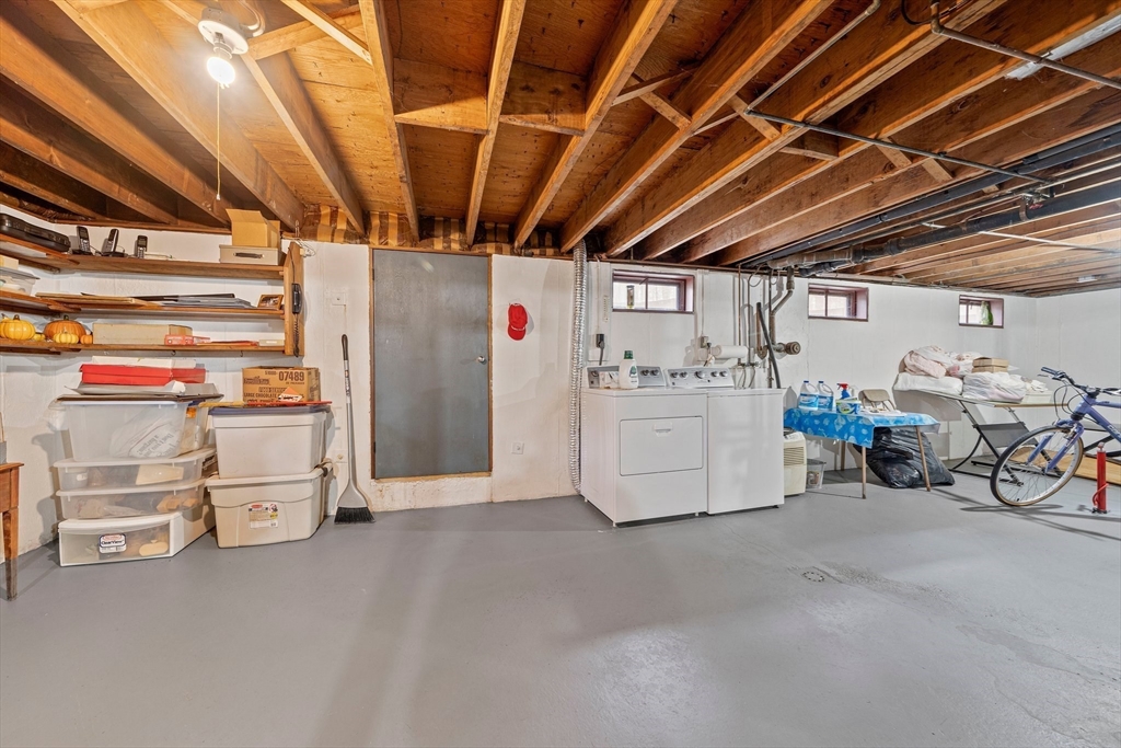 105 Forest St