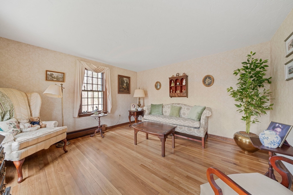 105 Forest St