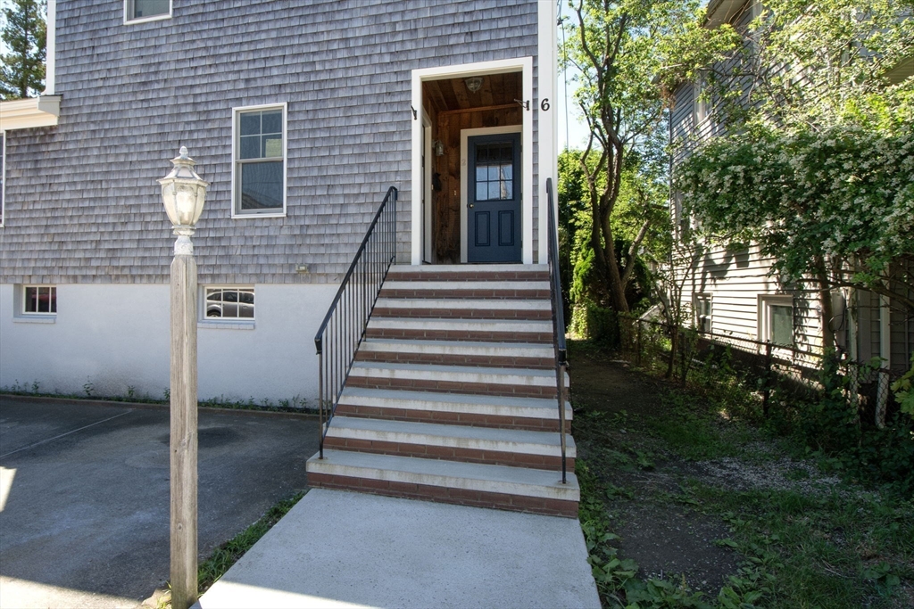 6 Lincoln Street # 1