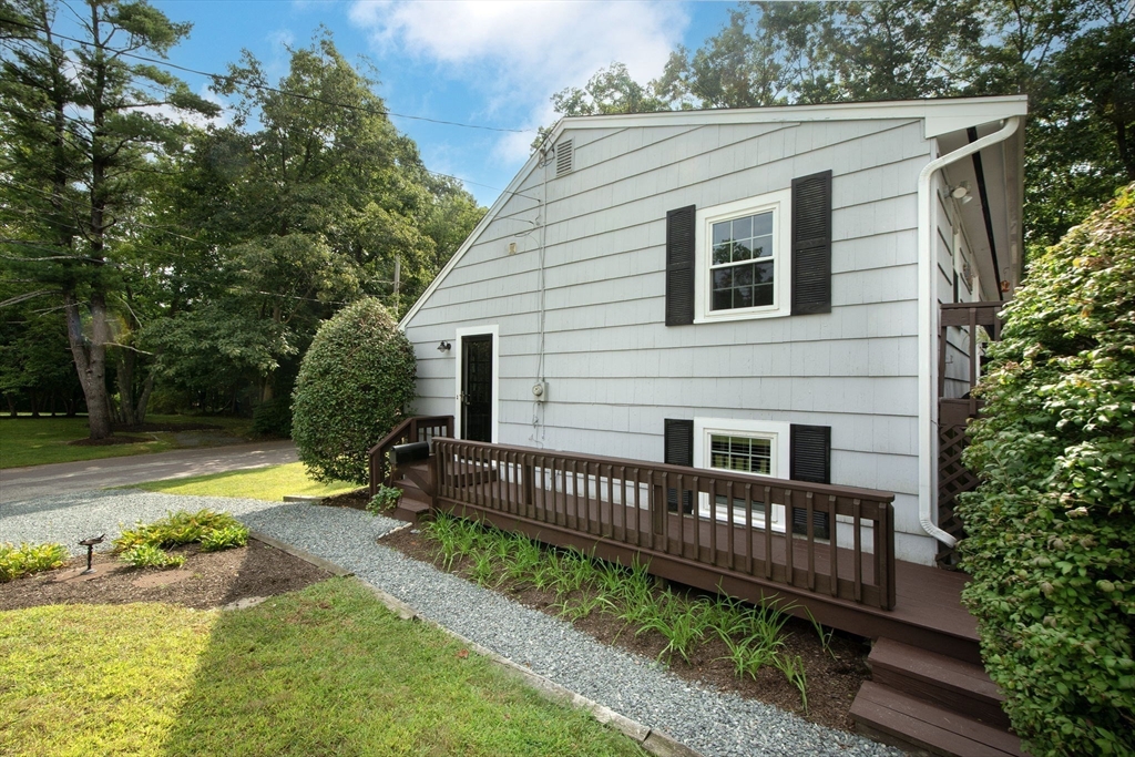 16 Fisher Rd
