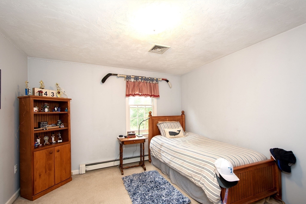 24 Wood Way