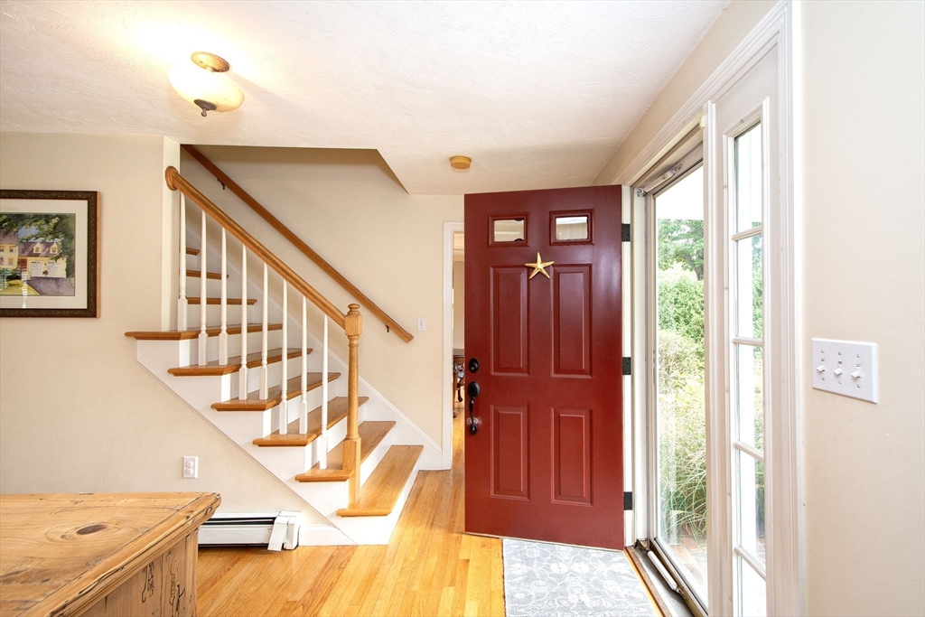 24 Wood Way